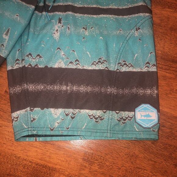 Pelagic Board Shorts Mens 36 Green Sharkskin Tech Pockets Drawstring Fish - Picture 2 of 10